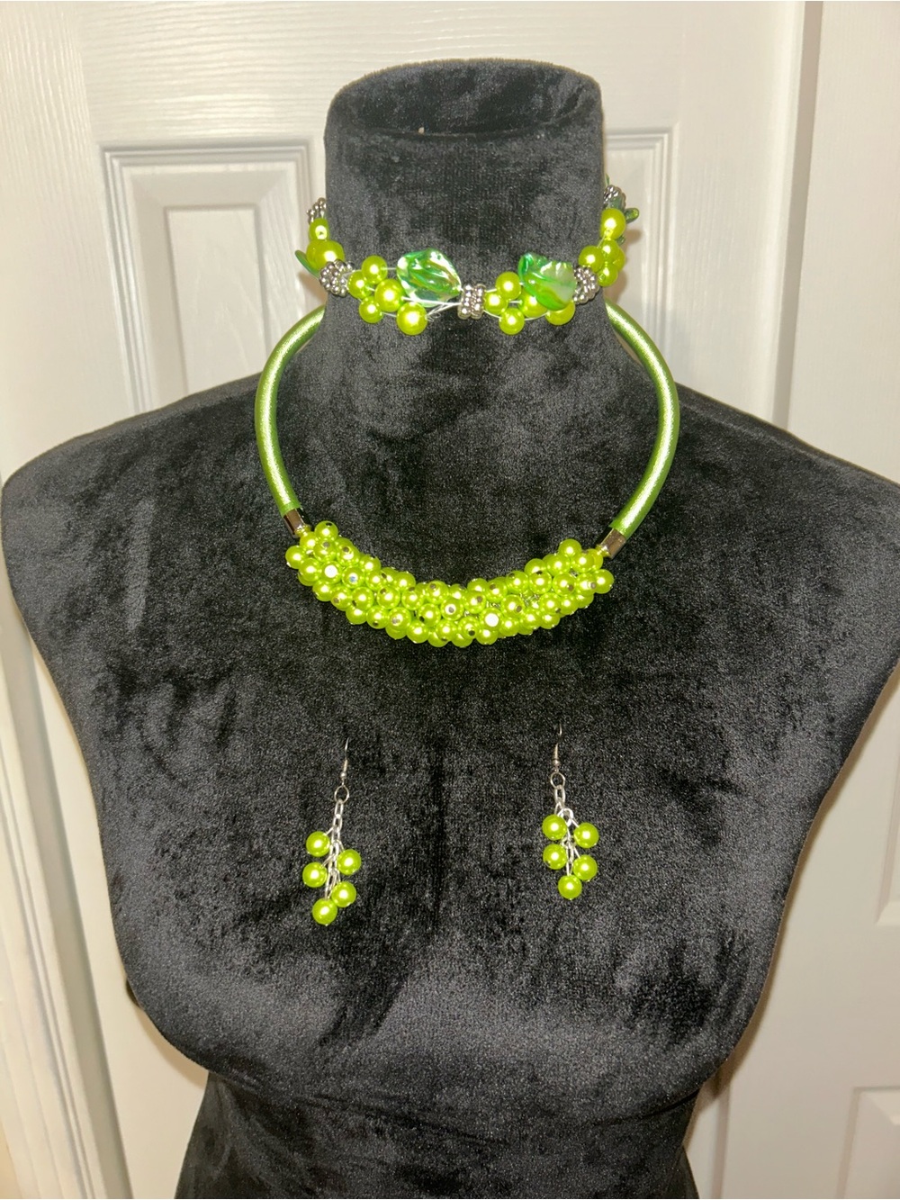 Green Pearl Cluster Necklace, Bracelet & Earring Set